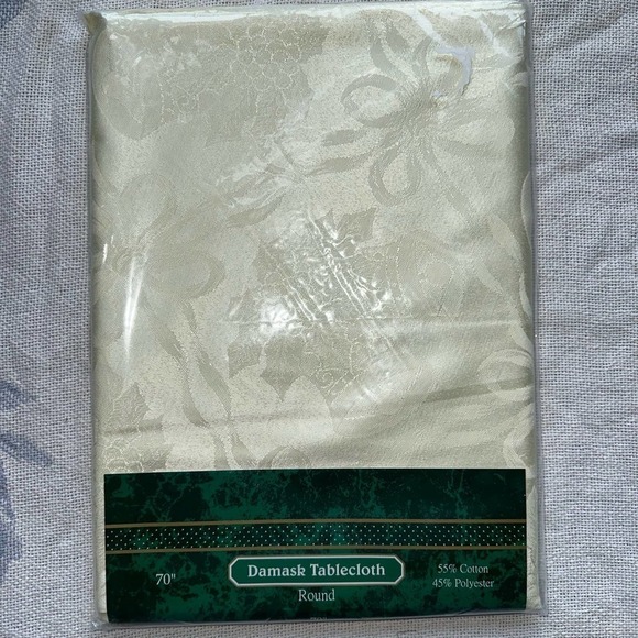 NIP Vintage Damask 70” Round Tablecloth Christmas Bells - Picture 3 of 9